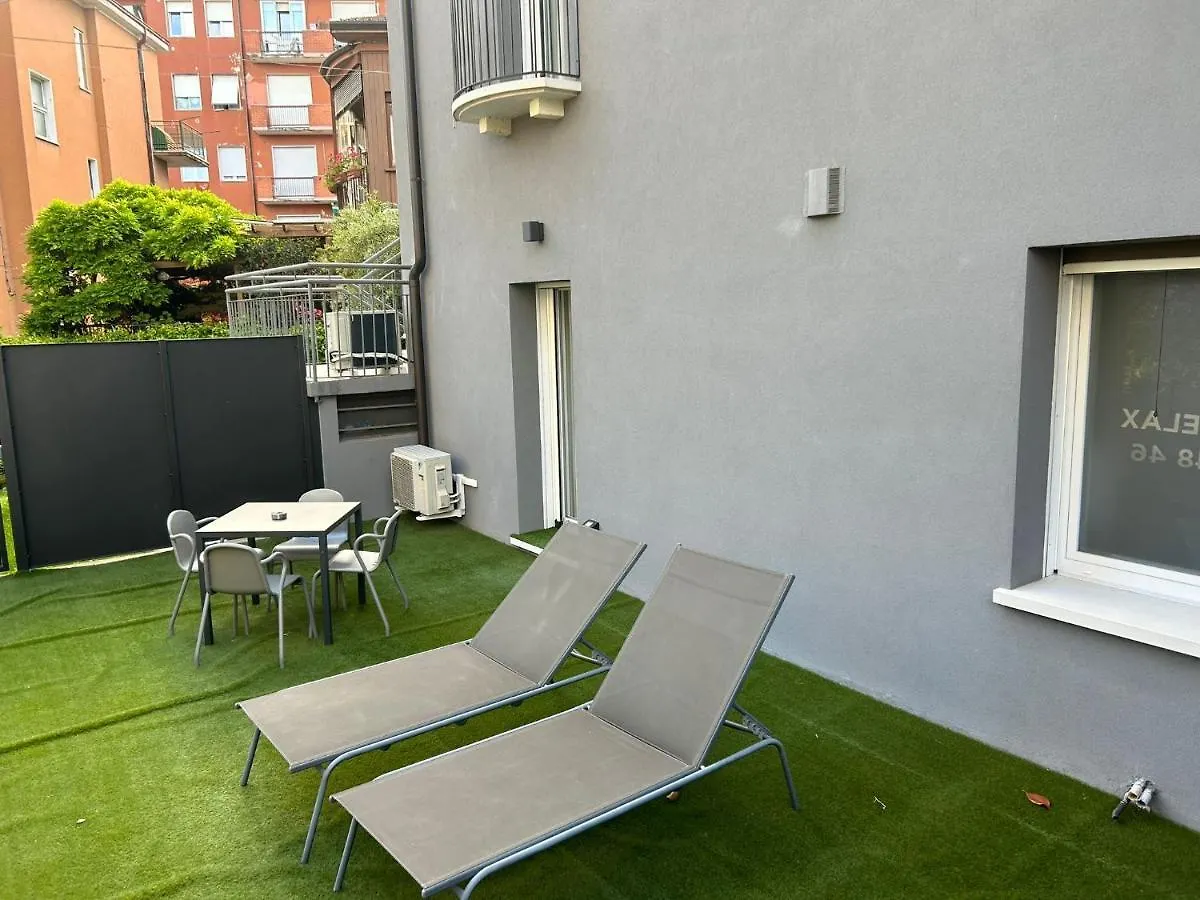 B&B Relax Room - Villa Murari Bra 20 Verona 0*,  Italy